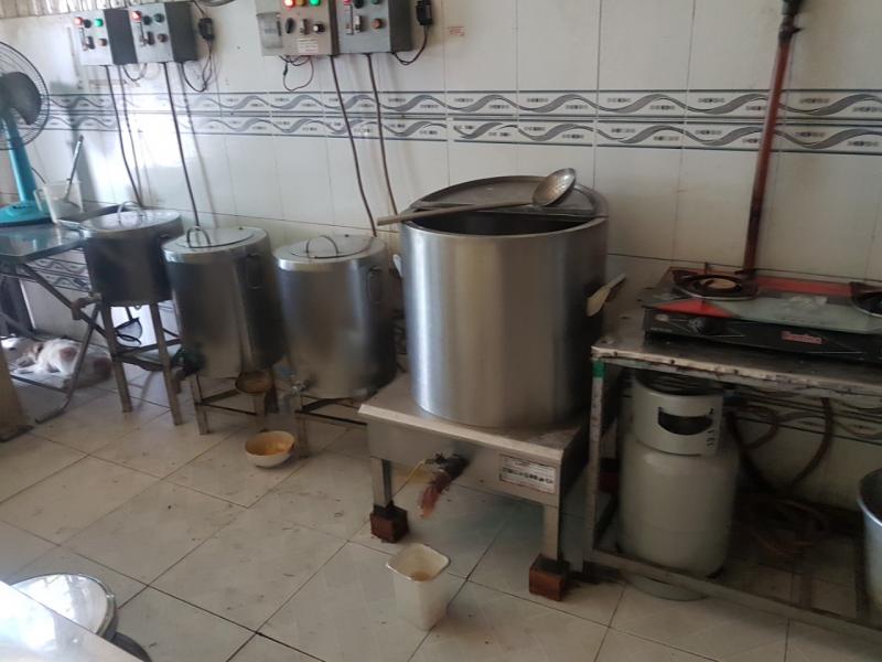 Thamh lý nồi phở