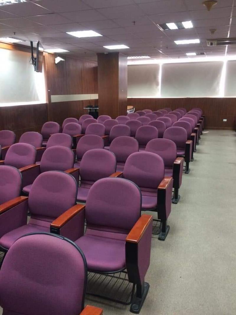 Thanh lý ghế hội trường số lượng nhiều