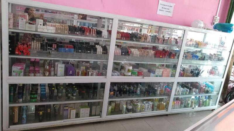 Thanh lý tủ kiếng Quầy thuốc