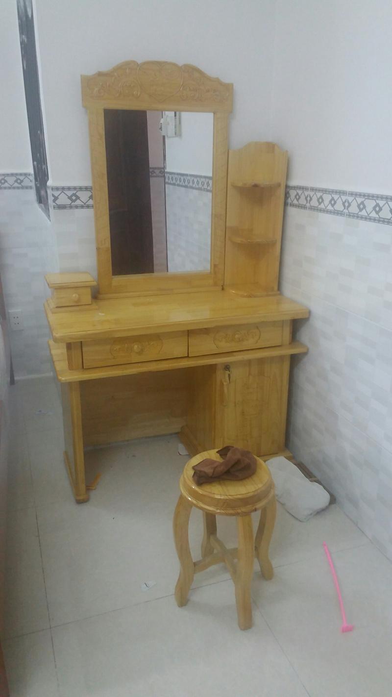 Thanh lý bàn trang điểm